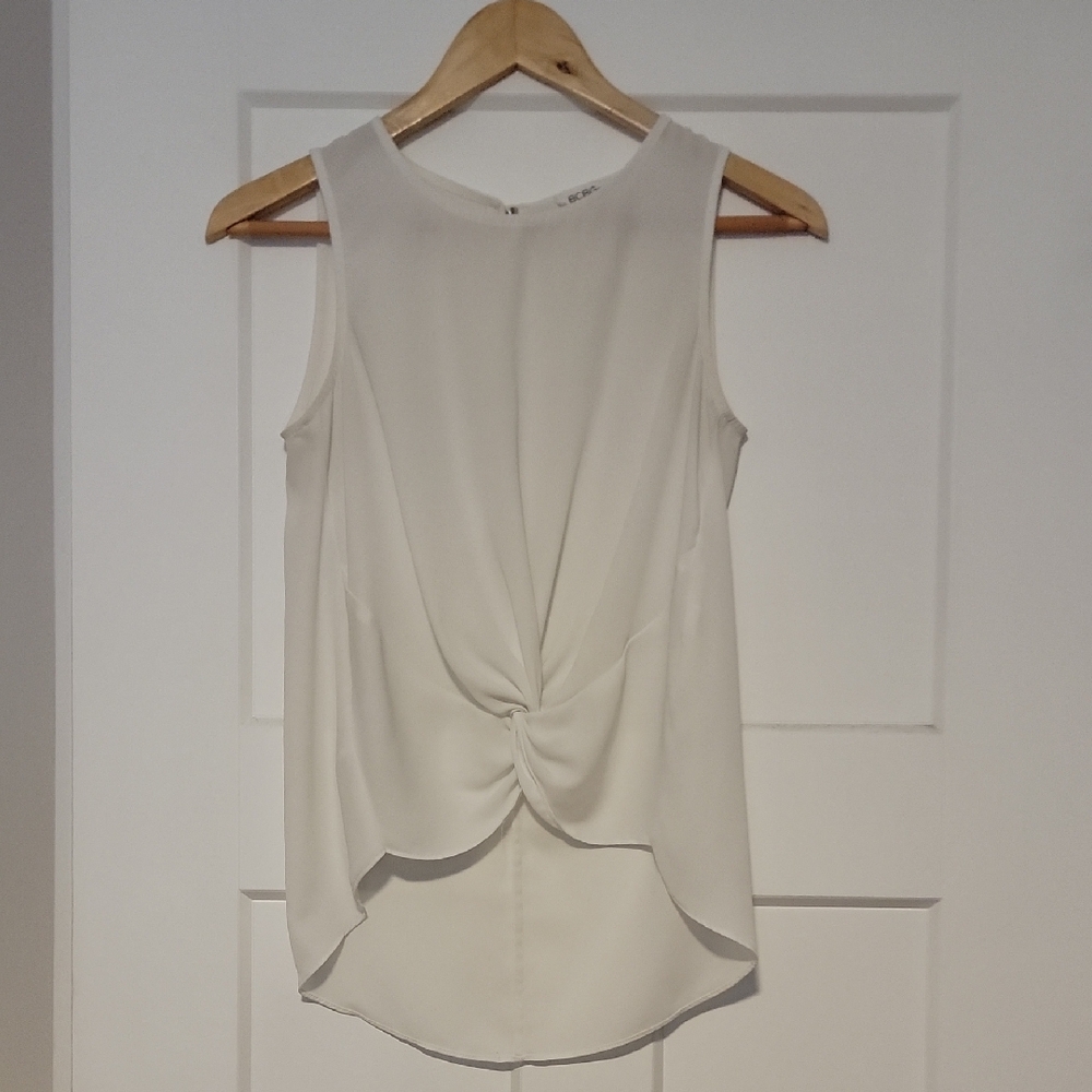 Elegant White Sleeveless Top